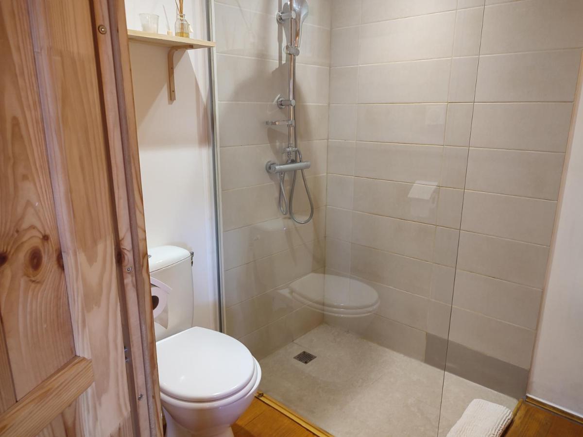 Le Chalet Jacuzzi Et Detente 4 Etoiles บาญเญอ-เดอ-บีกอร์ ภายนอก รูปภาพ