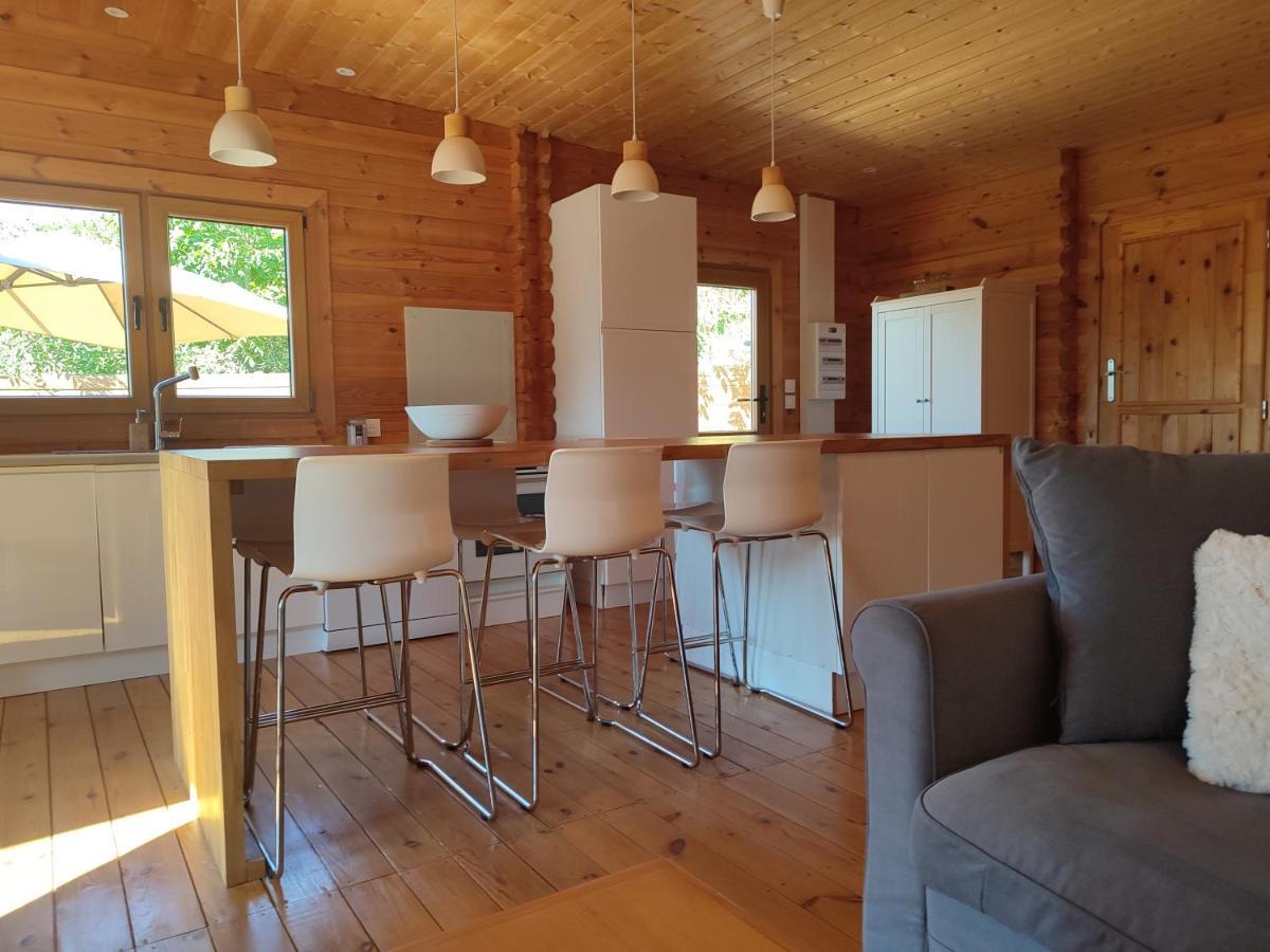 Le Chalet Jacuzzi Et Detente 4 Etoiles บาญเญอ-เดอ-บีกอร์ ภายนอก รูปภาพ