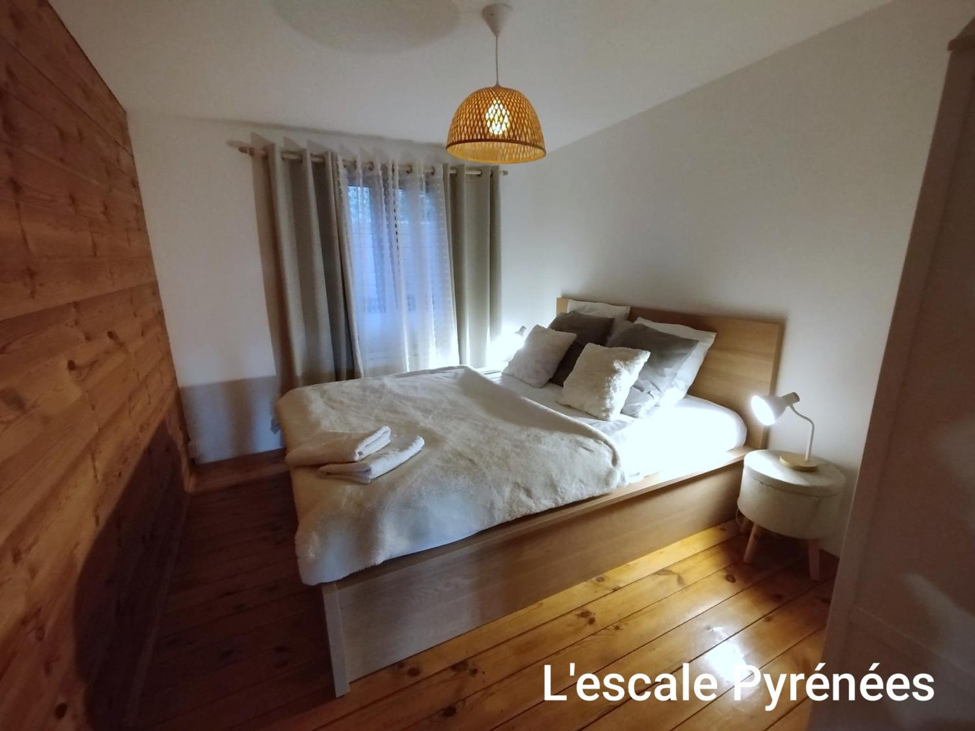 Le Chalet Jacuzzi Et Detente 4 Etoiles บาญเญอ-เดอ-บีกอร์ ภายนอก รูปภาพ