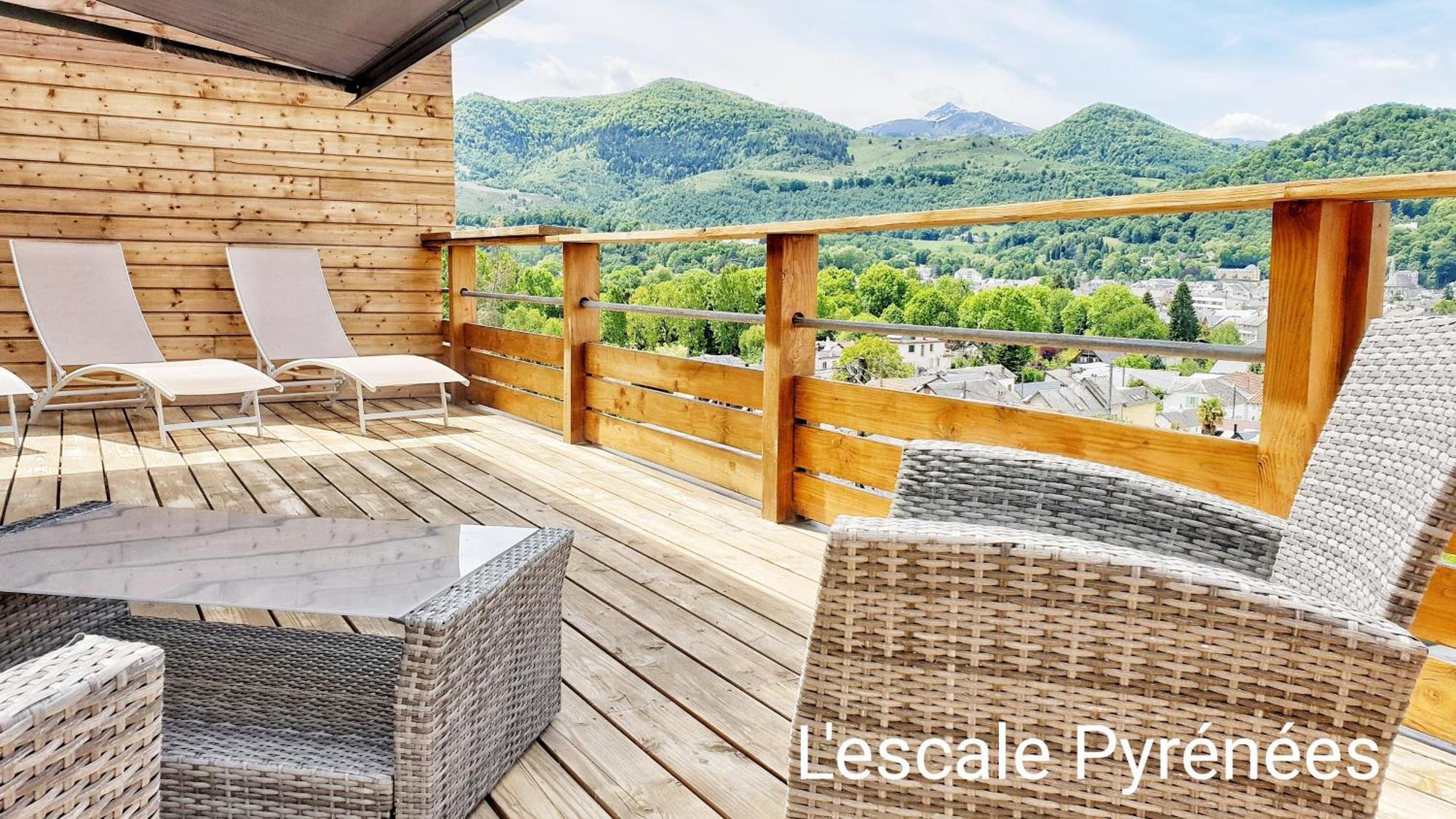Le Chalet Jacuzzi Et Detente 4 Etoiles บาญเญอ-เดอ-บีกอร์ ภายนอก รูปภาพ