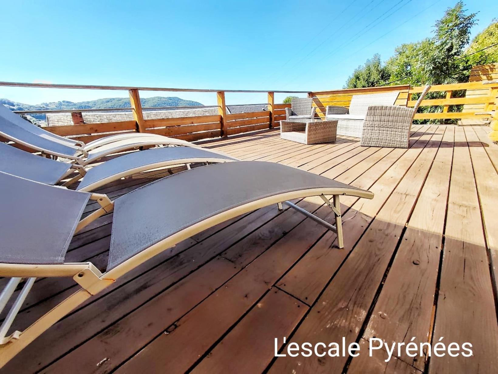 Le Chalet Jacuzzi Et Detente 4 Etoiles บาญเญอ-เดอ-บีกอร์ ภายนอก รูปภาพ